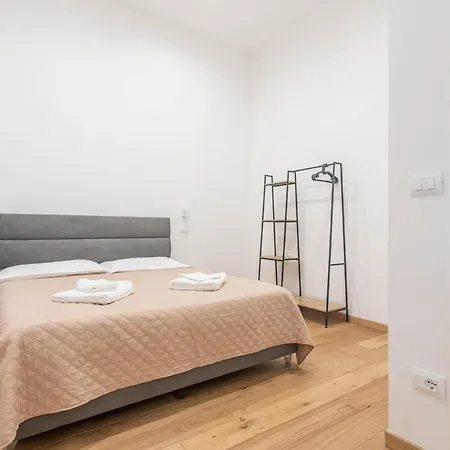 Indipendenza - Stylish & Aesthetic 2-bedroom Design *
