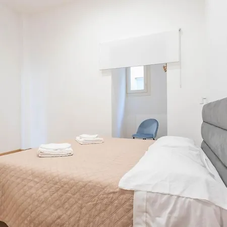 Indipendenza - Stylish & Aesthetic 2-bedroom Design Apartamento Perugia
